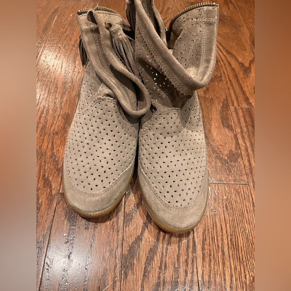 Isabel Marant Basley Ankle Boots Perforated Suede Tan Moccasin Wedges Sz 7.5B